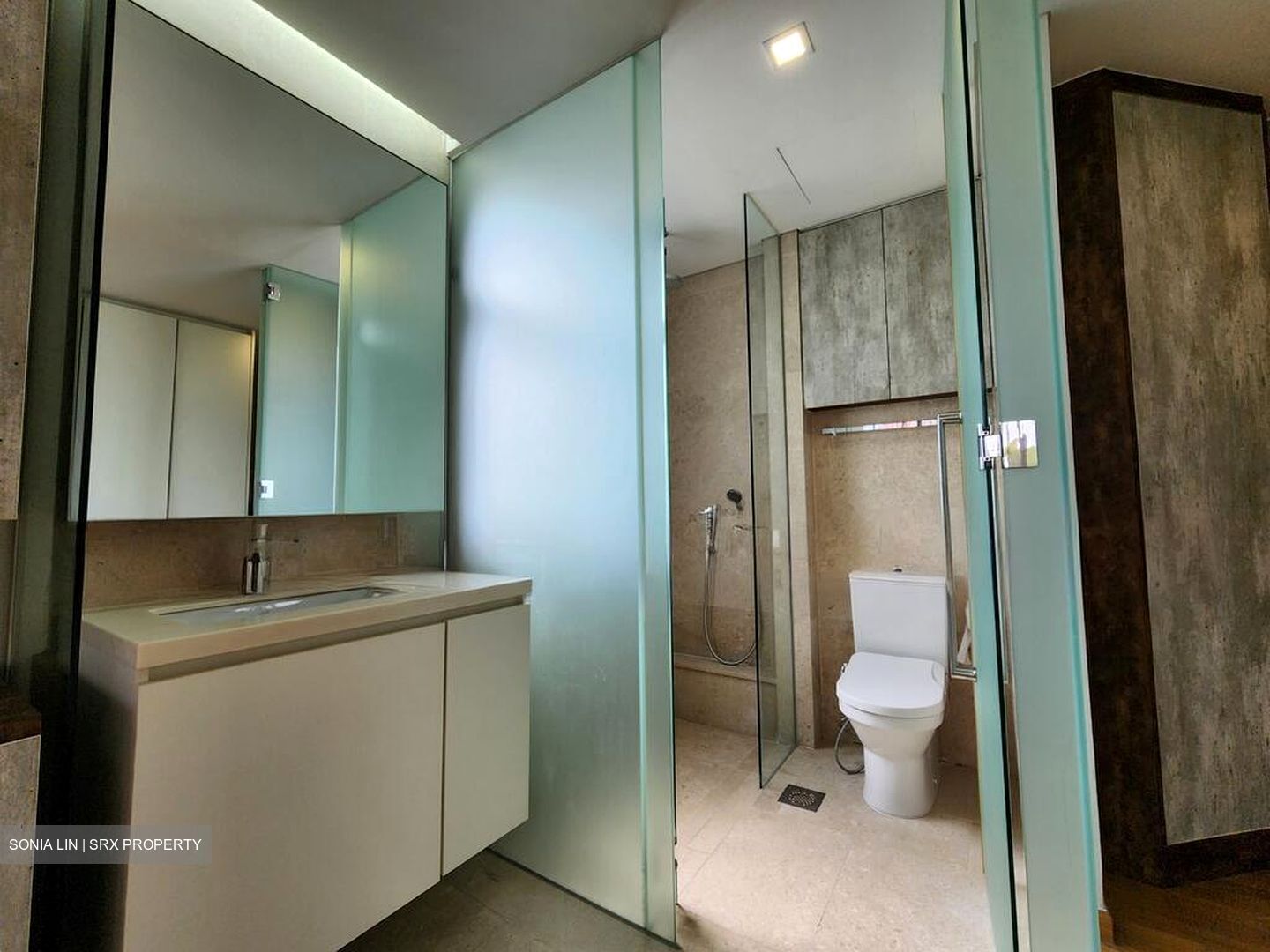 Stratum (D18), Condominium #496659731